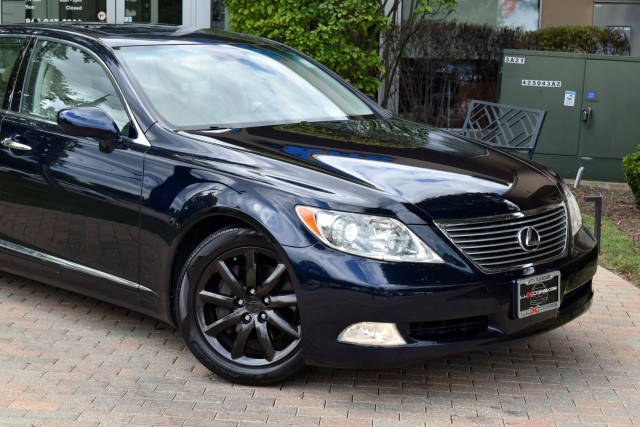 2008 Lexus LS 460 One Owner Navi Mark Levinson Pkg. Intuitive Park Assist Comfort Pkg. Heated Seats MSRP $70,554 5