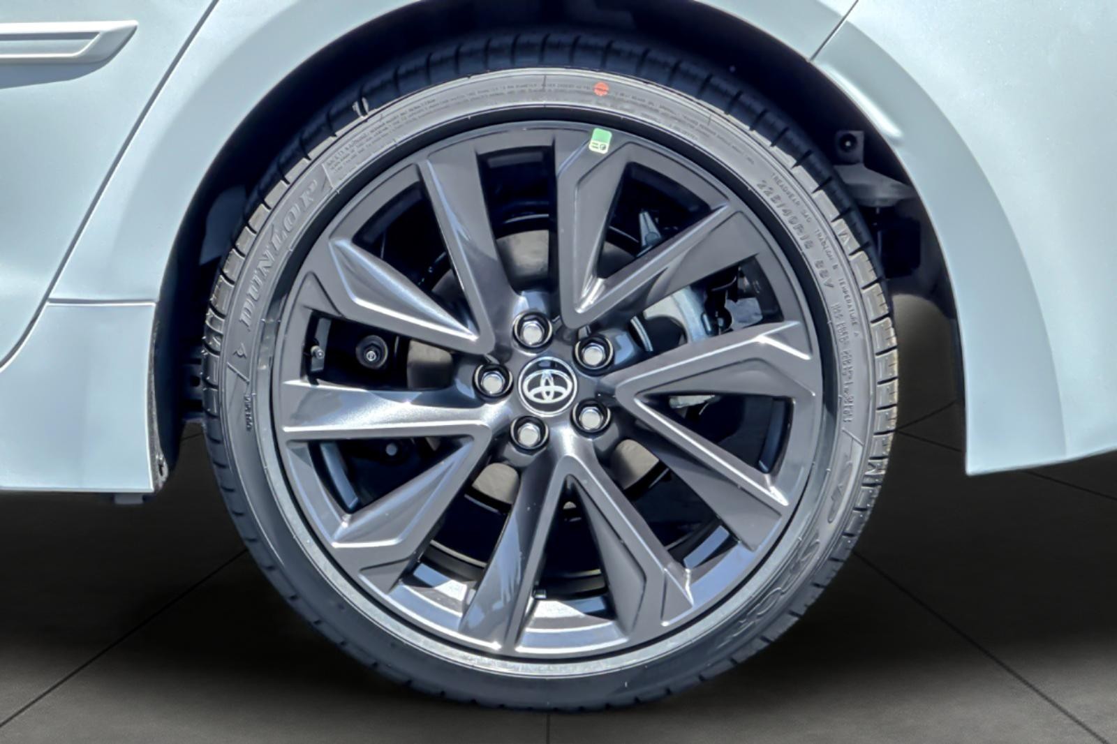 New 2026 WIND CHILL PEARL [EX Toyota XSE image 20