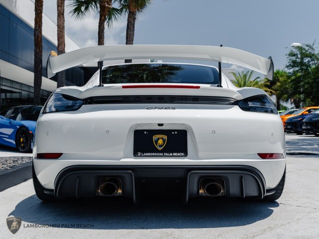Porsche 718 Cayman