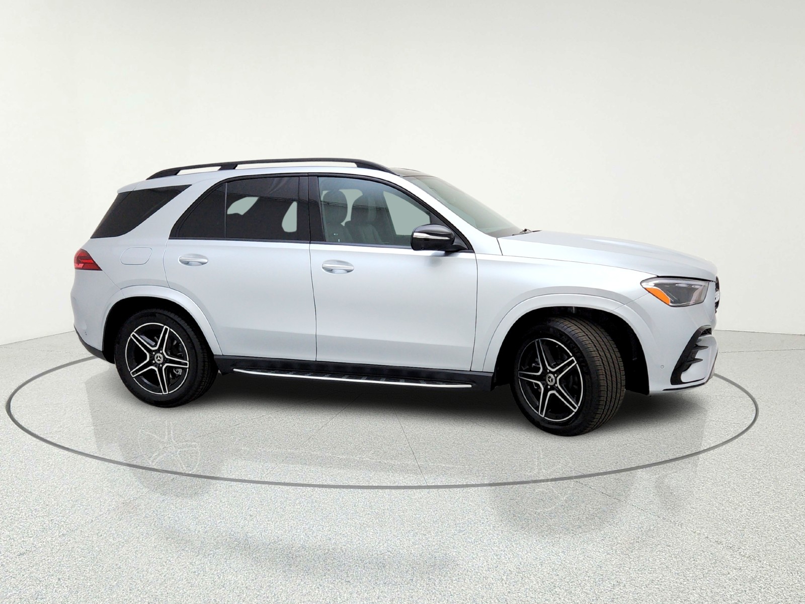 New 2026 Cirrus Silver Metallic Mercedes-Benz GLE 450 4MATIC® SUV image 7