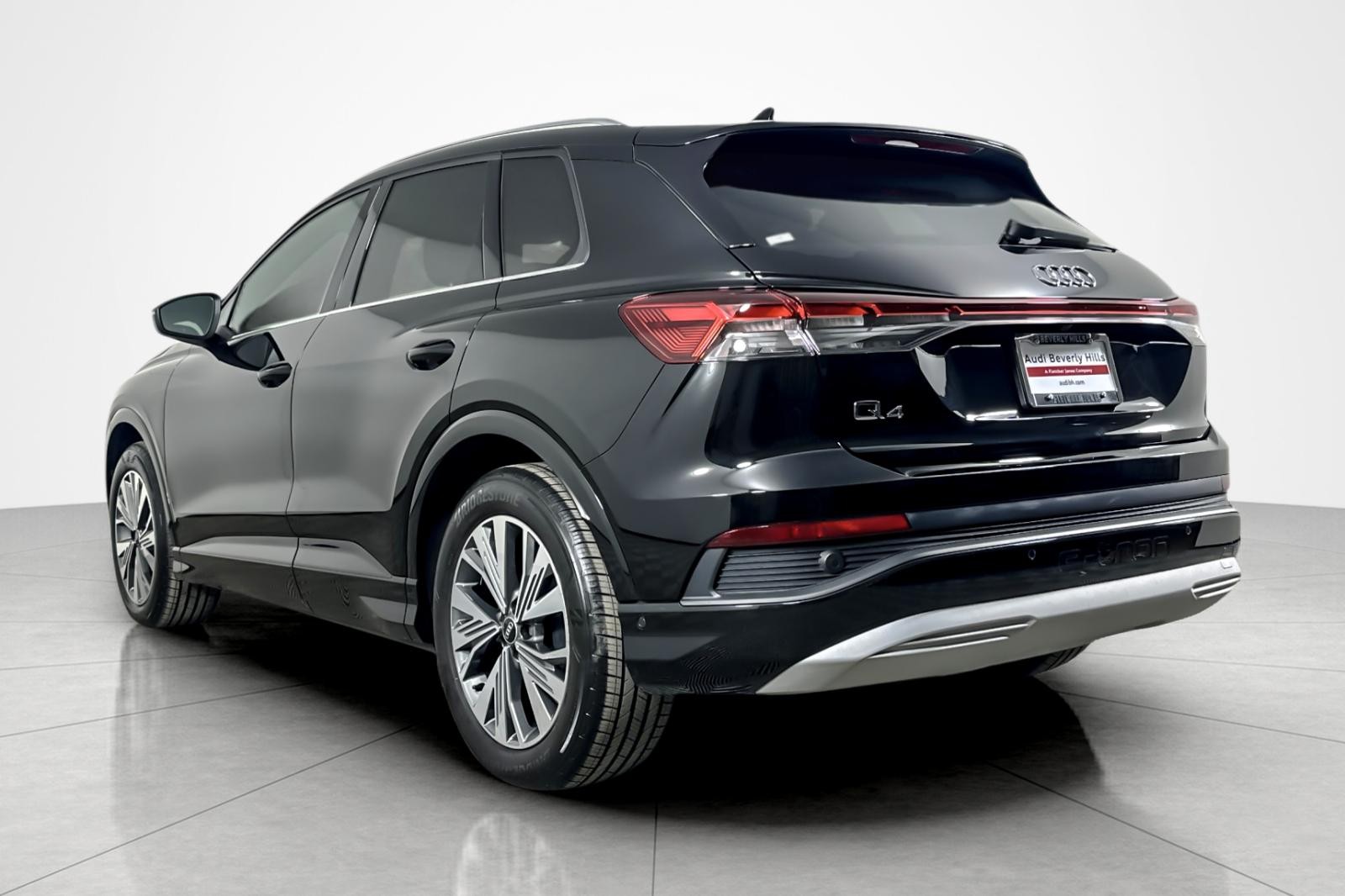 Used 2023 Mythos Black Metallic Audi Premium Plus 40 RWD image 3