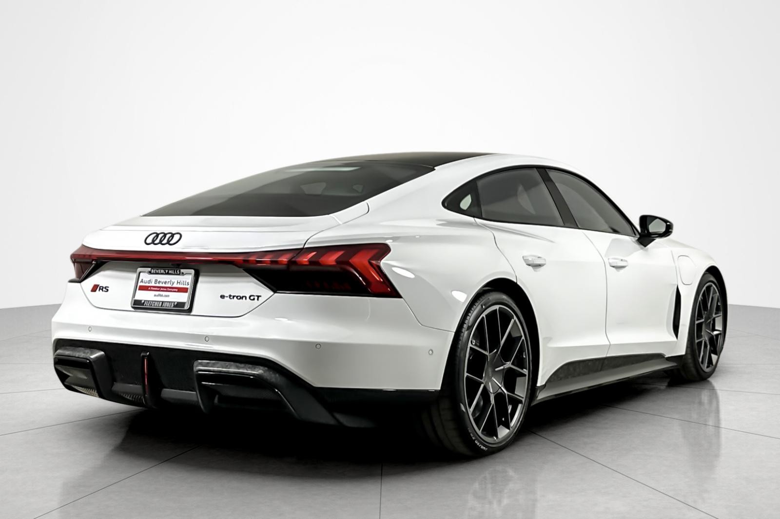 New 2026 Arkona White Audi performance quattro image 6