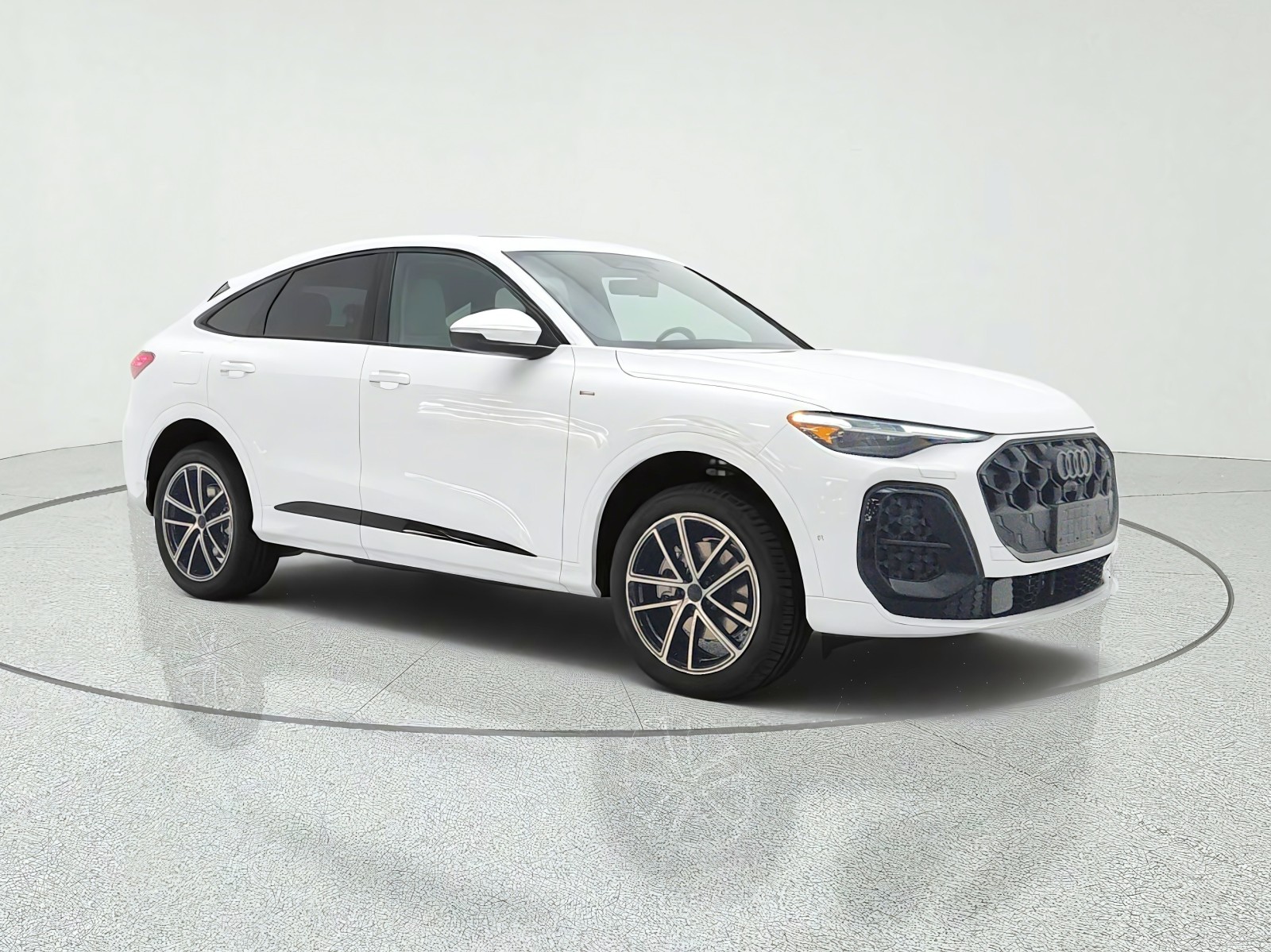 New 2026 Arkona White Audi Premium Plus 2.0 TFSI quattro image 3