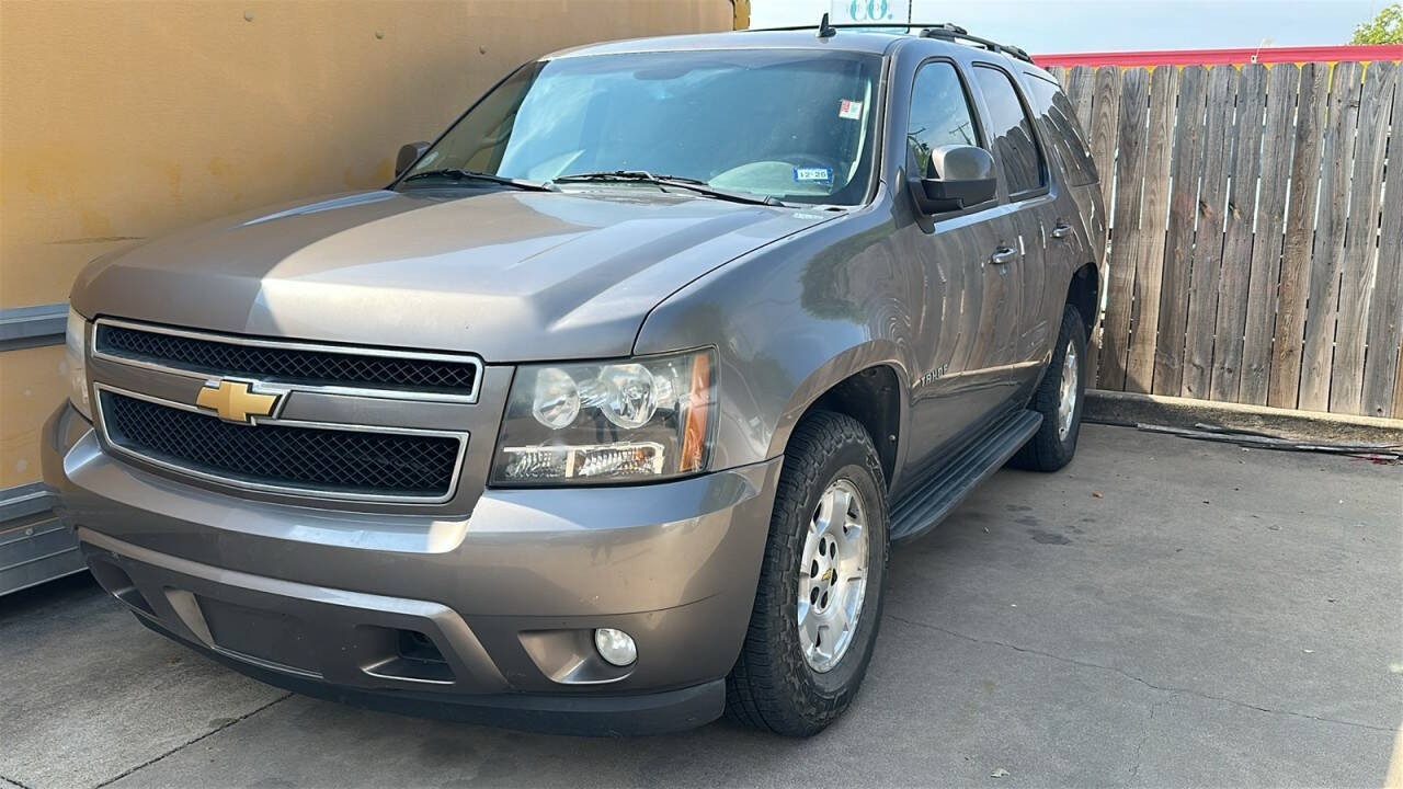 Graystone Metallic 2012 Chevrolet Tahoe SUV / Crossover 4X2 Automatic