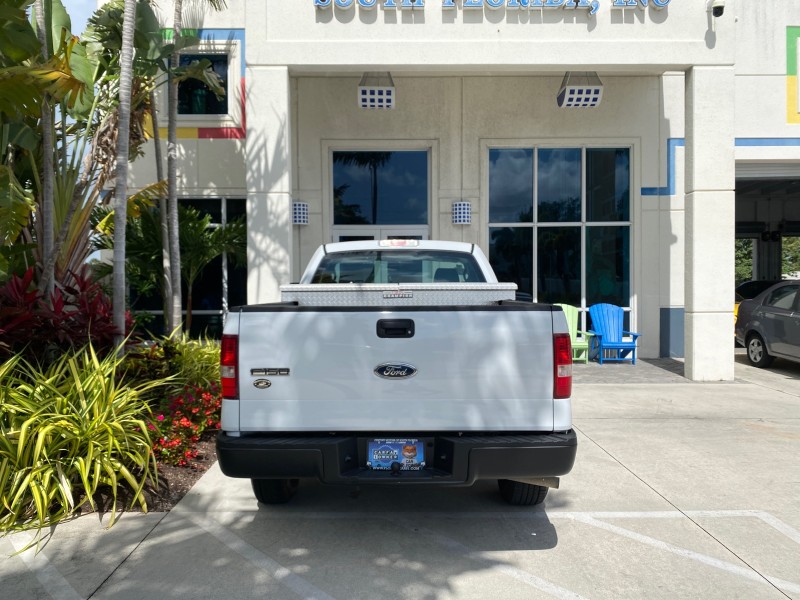 2005 Ford F-150 PU STX LOW MILES 18,931 in , 