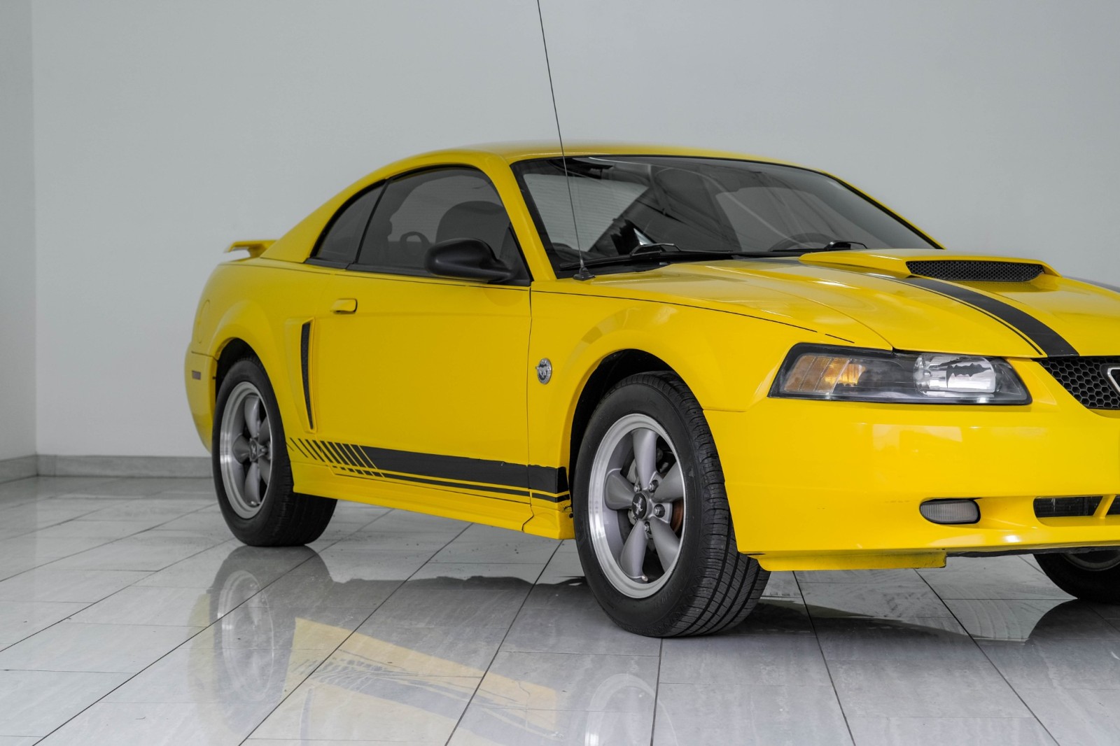 2004 Ford Mustang GT DELUXE LEATHER SEATS MACH AUDIO SYSTEM CRUISE C 5