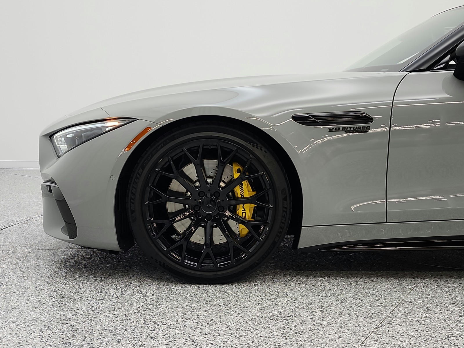 Certified Used 2022 MANUFAKTUR Alpine Grey Mercedes-Benz AMG® SL 63 Roadster image 22