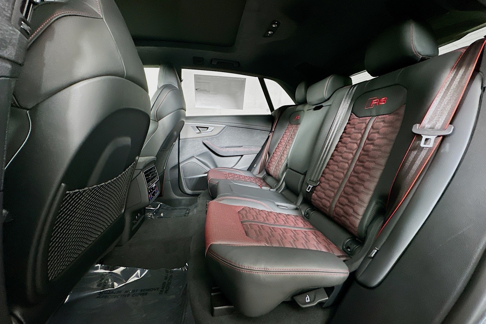 New 2026 Daytona Gray Pearl Effect Audi performance image 9