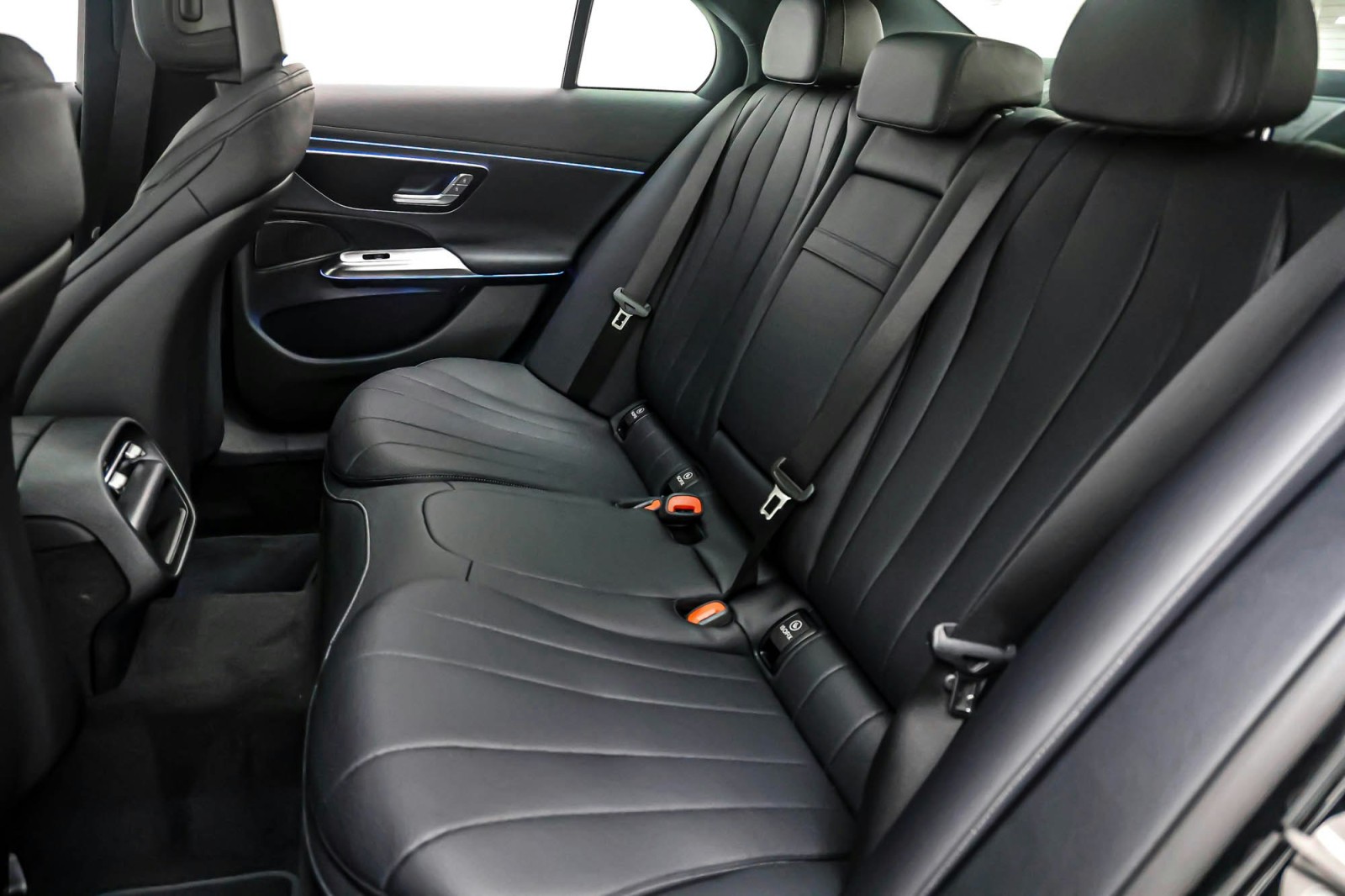 New 2027 Obsidian Black Metallic Mercedes-Benz E 350 RWD Sedan image 13