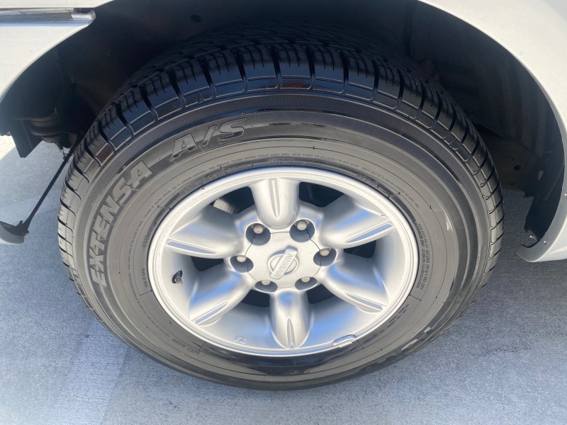 2002 Nissan Frontier 2WD XE XCAB 5 SPD AC 4 CYL in ,