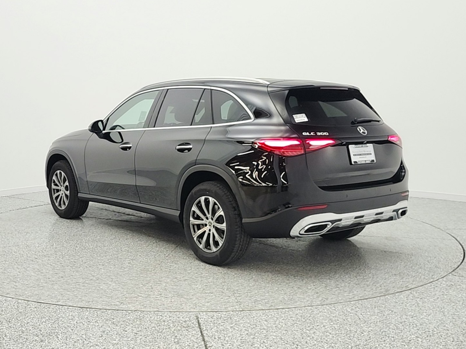 New 2026 Black Mercedes-Benz GLC 300 image 7