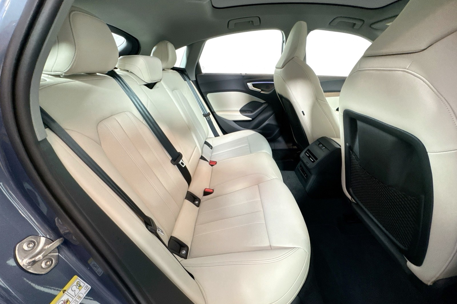 Used 2025 HORIZON BLUE Audi Prestige image 24