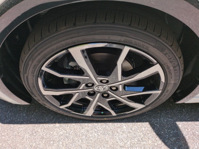 ToyotaPrius Plug-In Hybrid12