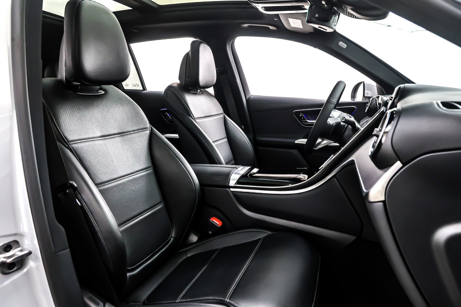 New 2026 MANUFAKTUR Alpine Grey Mercedes-Benz GLC 300 image 7