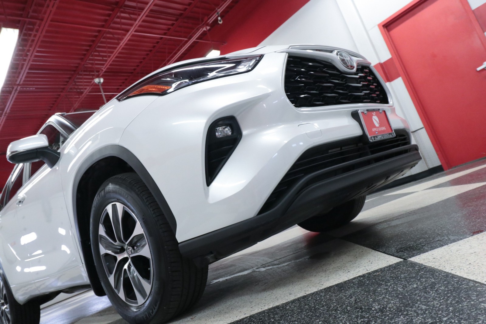 Used Car 2023 Toyota Highlander  Xle For Sale Under $40,000 In Austin, Texas