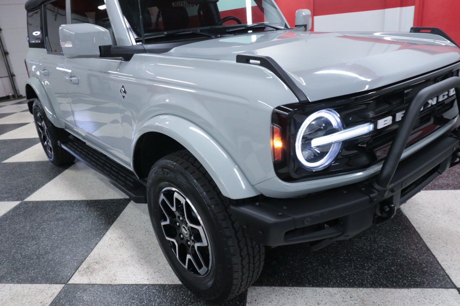 Used Car 2022 Ford Bronco  Outer Banks For Sale Under $50,000 In Austin, Texas