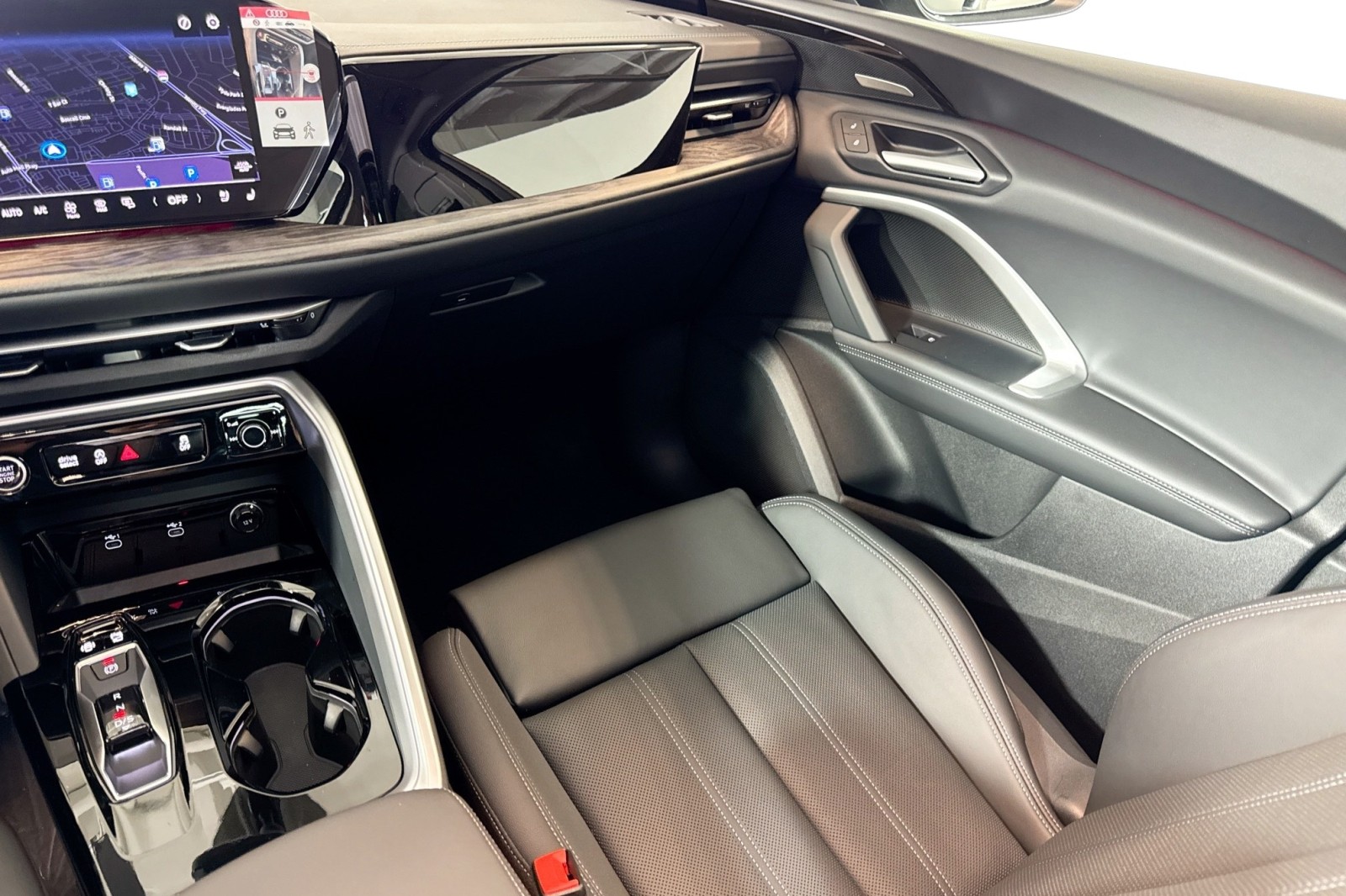 New 2025 Mythos Black Metallic Audi Premium Plus 2.0 TFSI quattro image 20