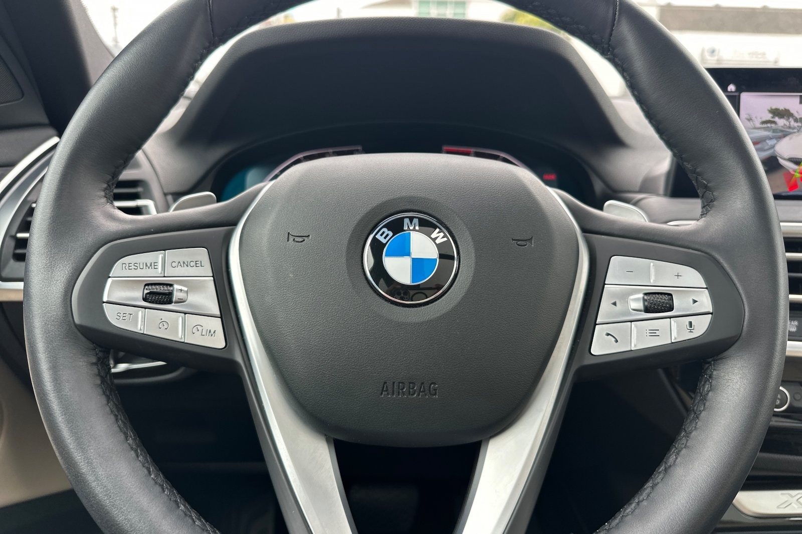 Used 2023 Phytonic Blue Metallic BMW sDrive30i image 23