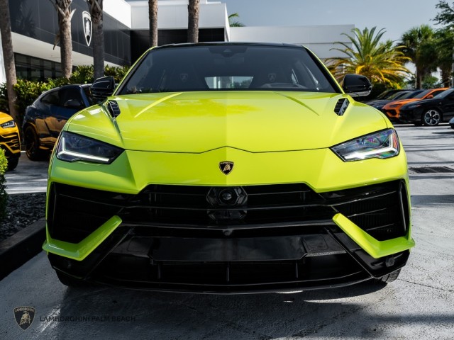 2023 Lamborghini Urus S in , 