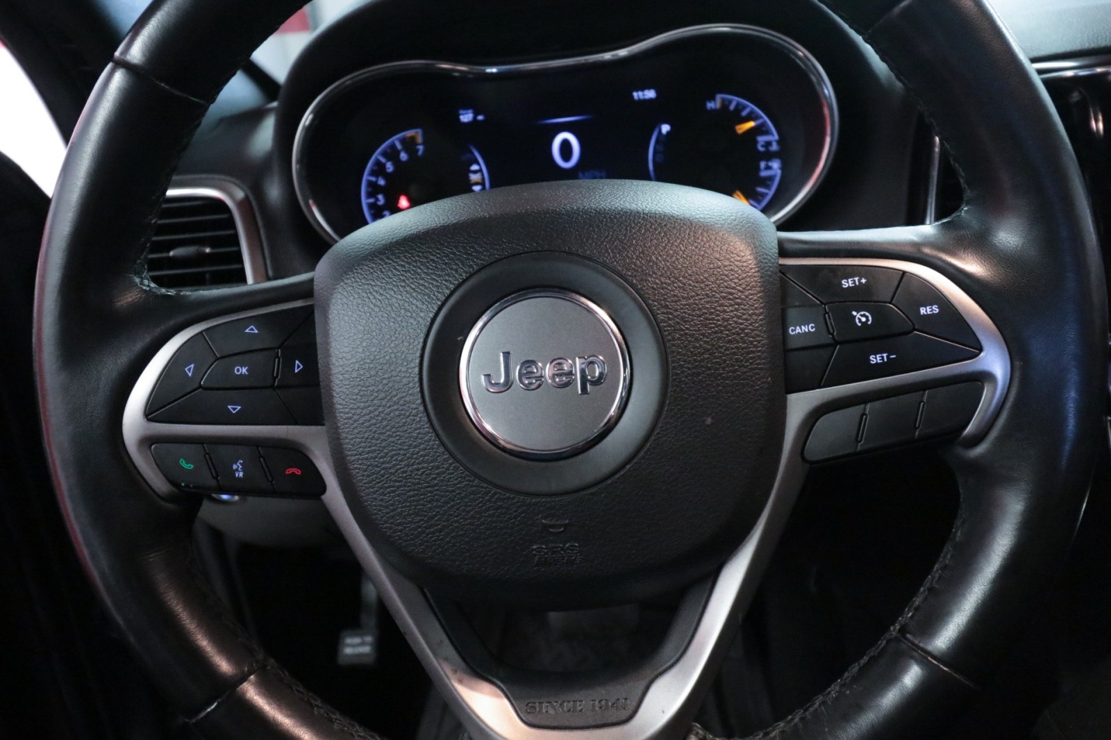 Used Car 2021 Jeep Grand Cherokee  Limited For Sale Under $25,000 In Austin, Texas