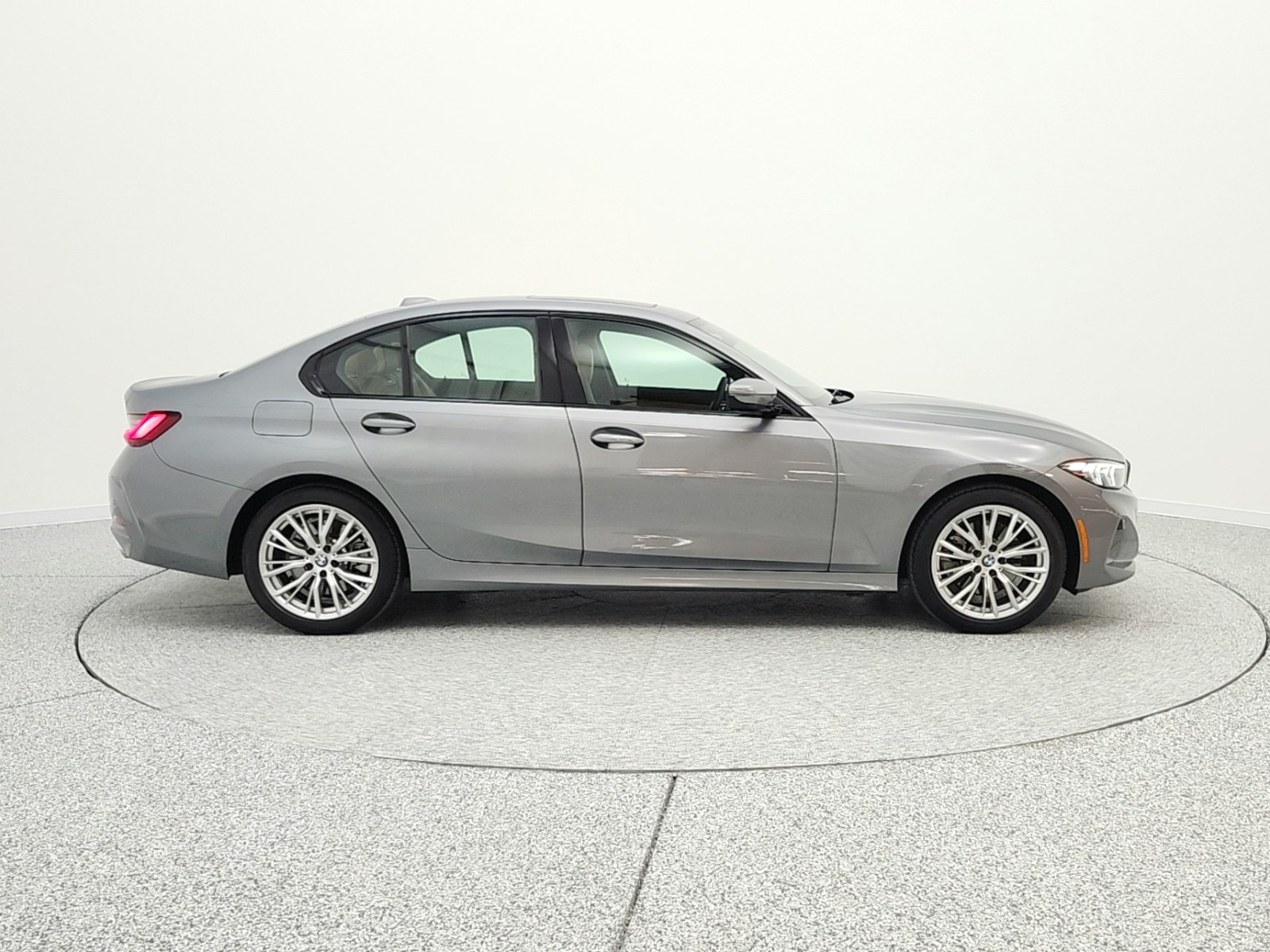 Used 2023 Skyscraper Grey Metallic BMW 330i Sedan image 4
