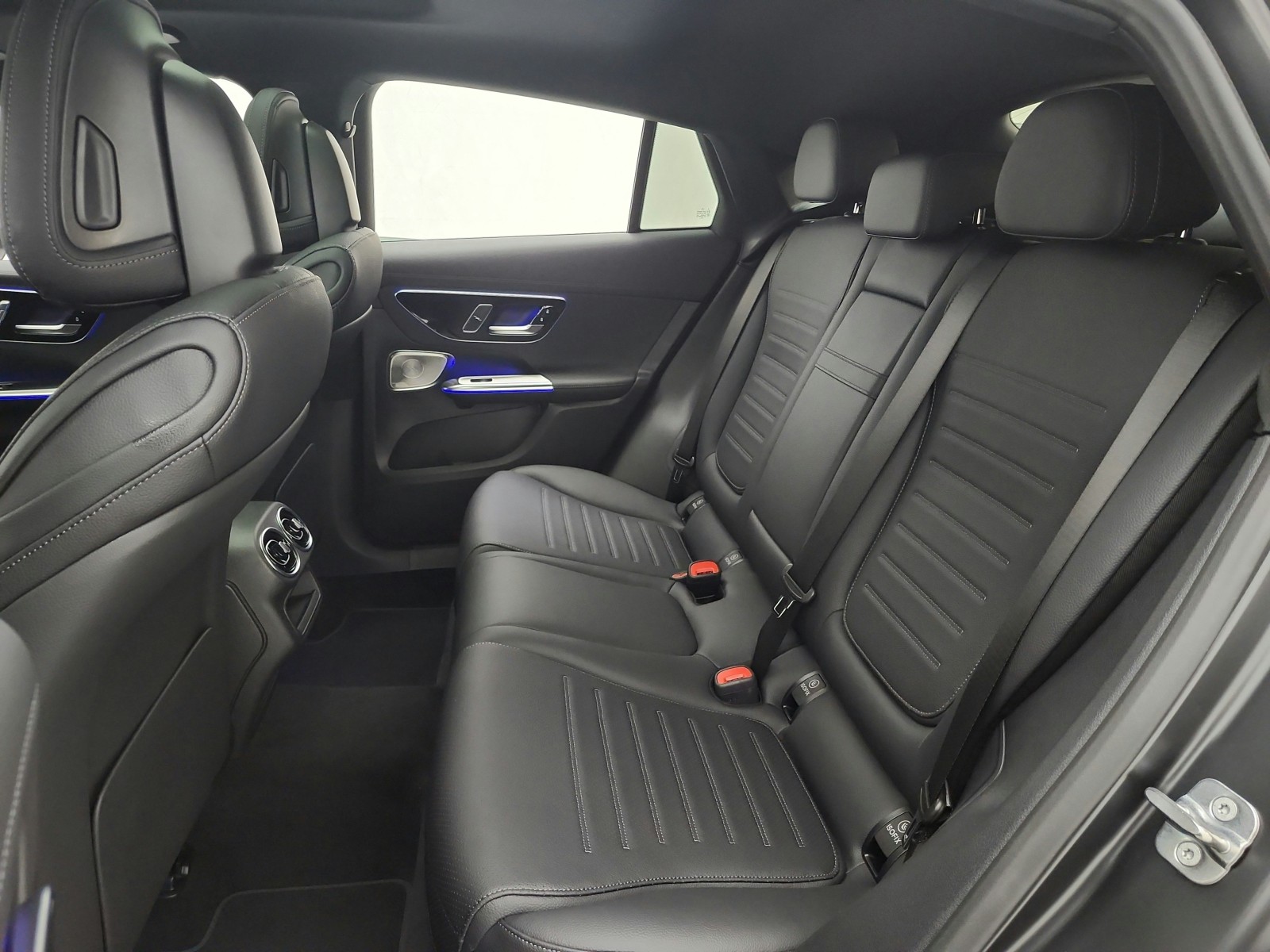 New 2026 MANUFAKTUR Graphite Grey Magno Mercedes-Benz GLC 300 image 11