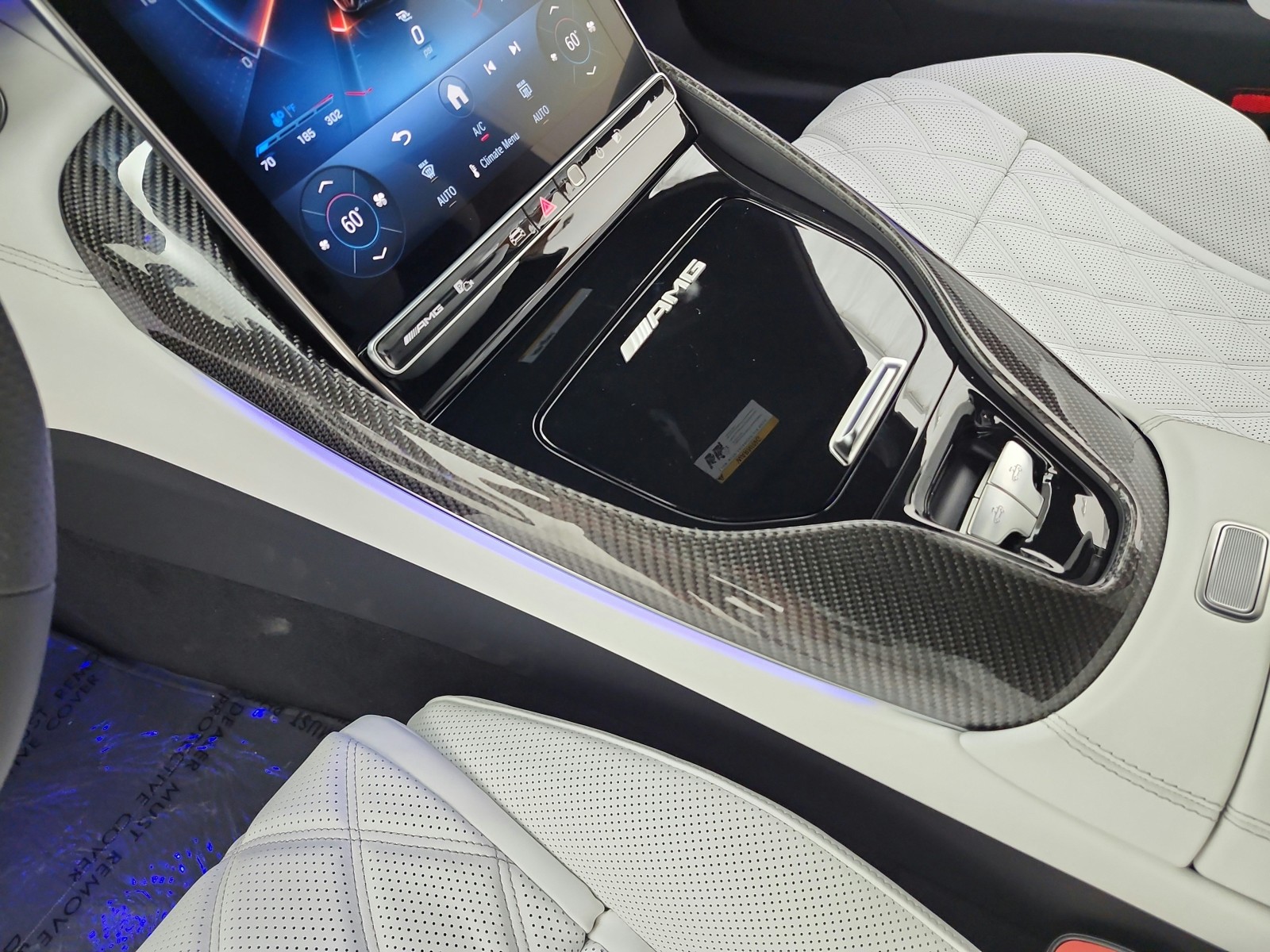 New 2027 MANUFAKTUR Moonlight White Metallic Mercedes-Benz AMG® SL 55 Roadster image 9