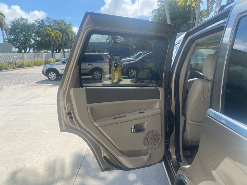 2006 Jeep Grand Cherokee Overland LOW MILES 57,372 1 OWNER 4WD in , 