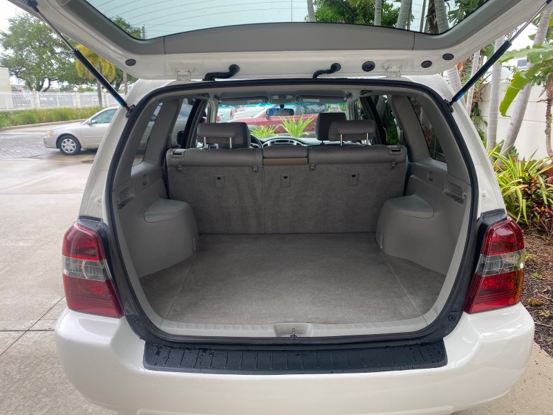 2006 Toyota Highlander 1 OWNER FL LOW MILES 49,290 SUV in , 