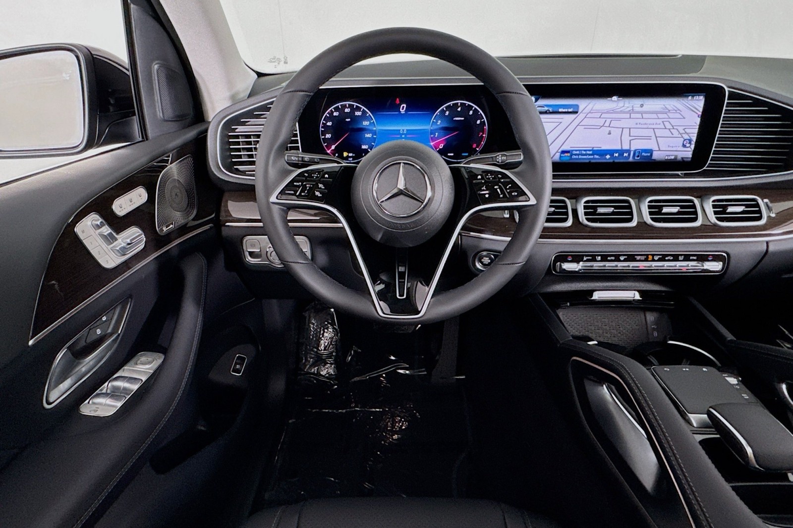 New 2026 Black Mercedes-Benz GLE 450 4MATIC® SUV image 4