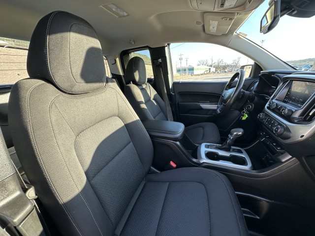 2022 Chevrolet Colorado 4WD LT 18