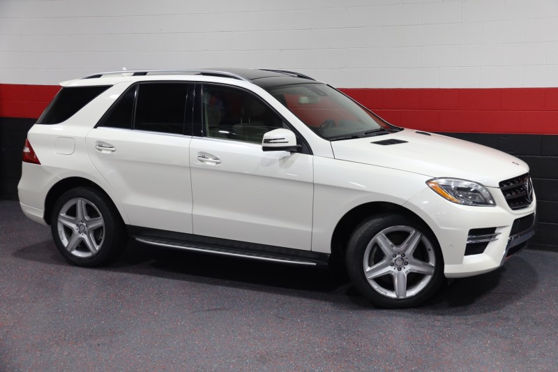 2014 Mercedes-Benz ML550 AMG Sport 4-Matic 4dr Suv in , 