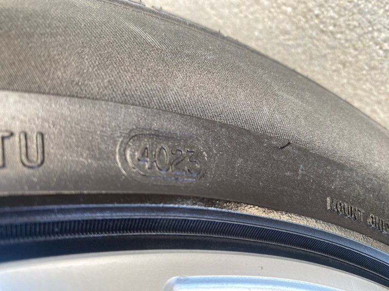 2011 Toyota Avalon Limited LOW MILES 80,879 in ,