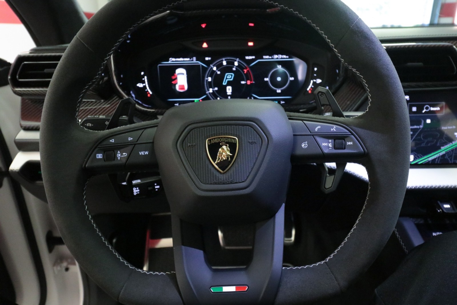 Used Car 2025 Lamborghini Urus  Se For Sale Under $360,000 In Austin, Texas