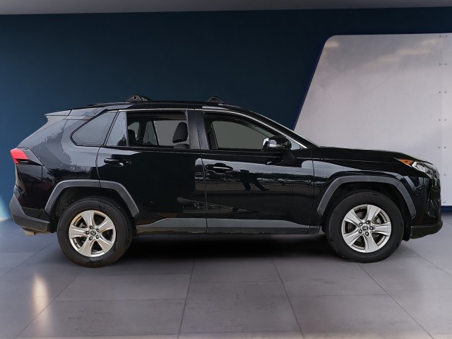 2020 Toyota RAV4 XLE 6