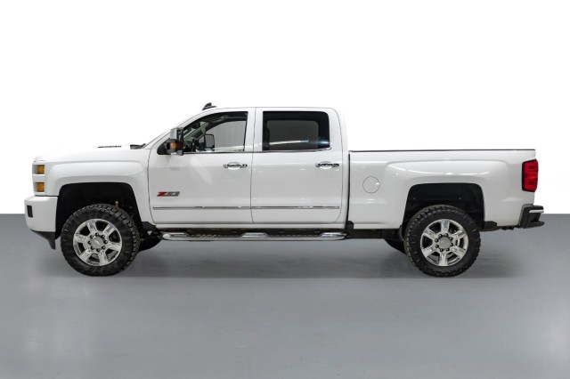 2018 Chevrolet Silverado 2500HD LTZ 9