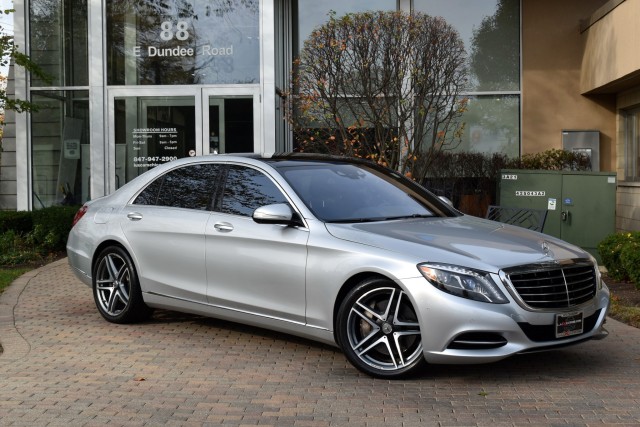 2015 Mercedes-Benz S550 4MATIC AWD Navi Leather Pano Roof Heated/Cooled Front Seats Keyless GO Parktronic Rear Camera MSRP $108,375 2