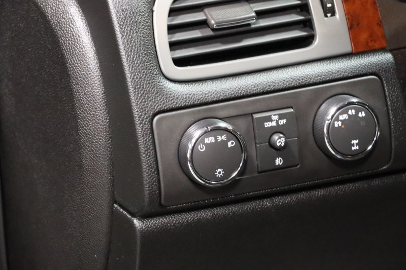 2011 Chevrolet Avalanche 4WD LTZ 4DR Truck in , 