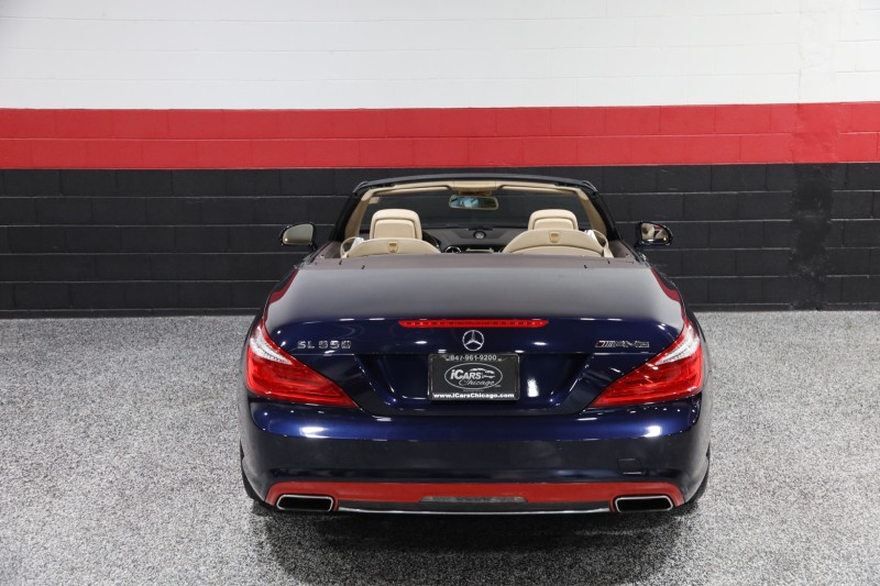 2013 Mercedes-Benz SL 550 AMG Sport 2dr Roadster in , 