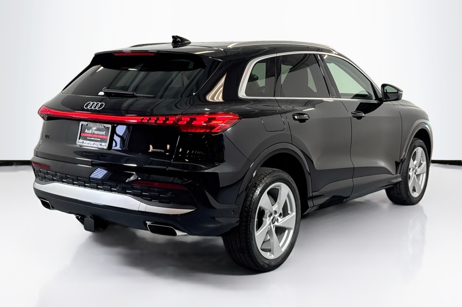 New 2025 Mythos Black Metallic Audi Premium Plus 2.0 TFSI quattro image 5