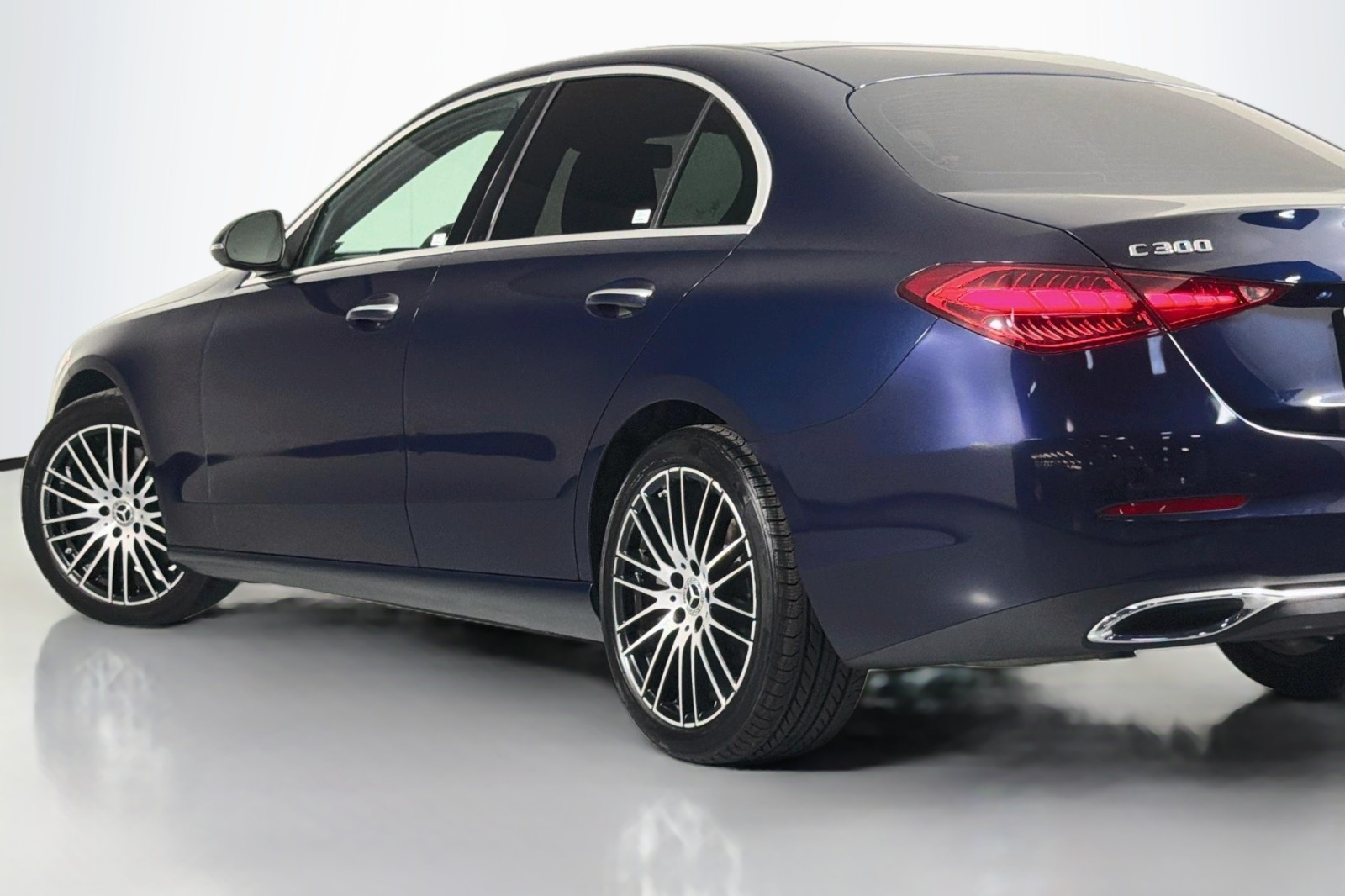 Used 2023 Lunar Blue Metallic Mercedes-Benz C 300 image 15