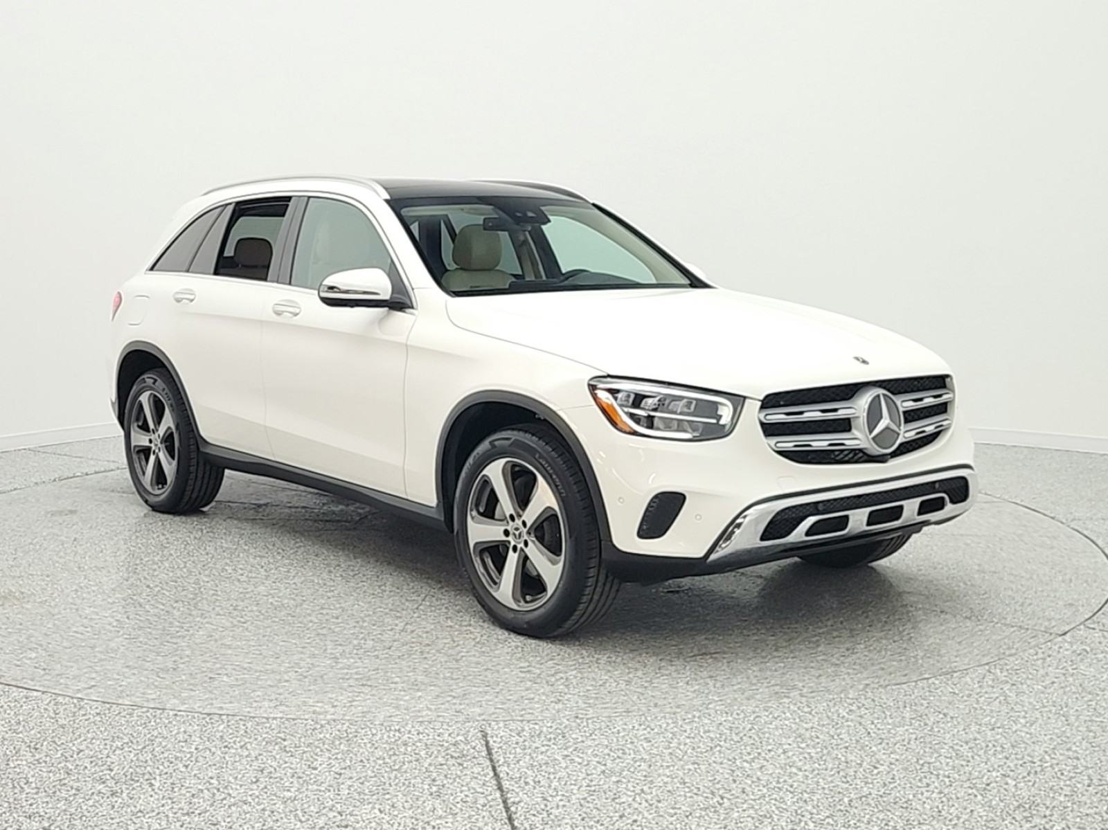 Used 2022 Polar White Mercedes-Benz GLC 300 SUV image 3