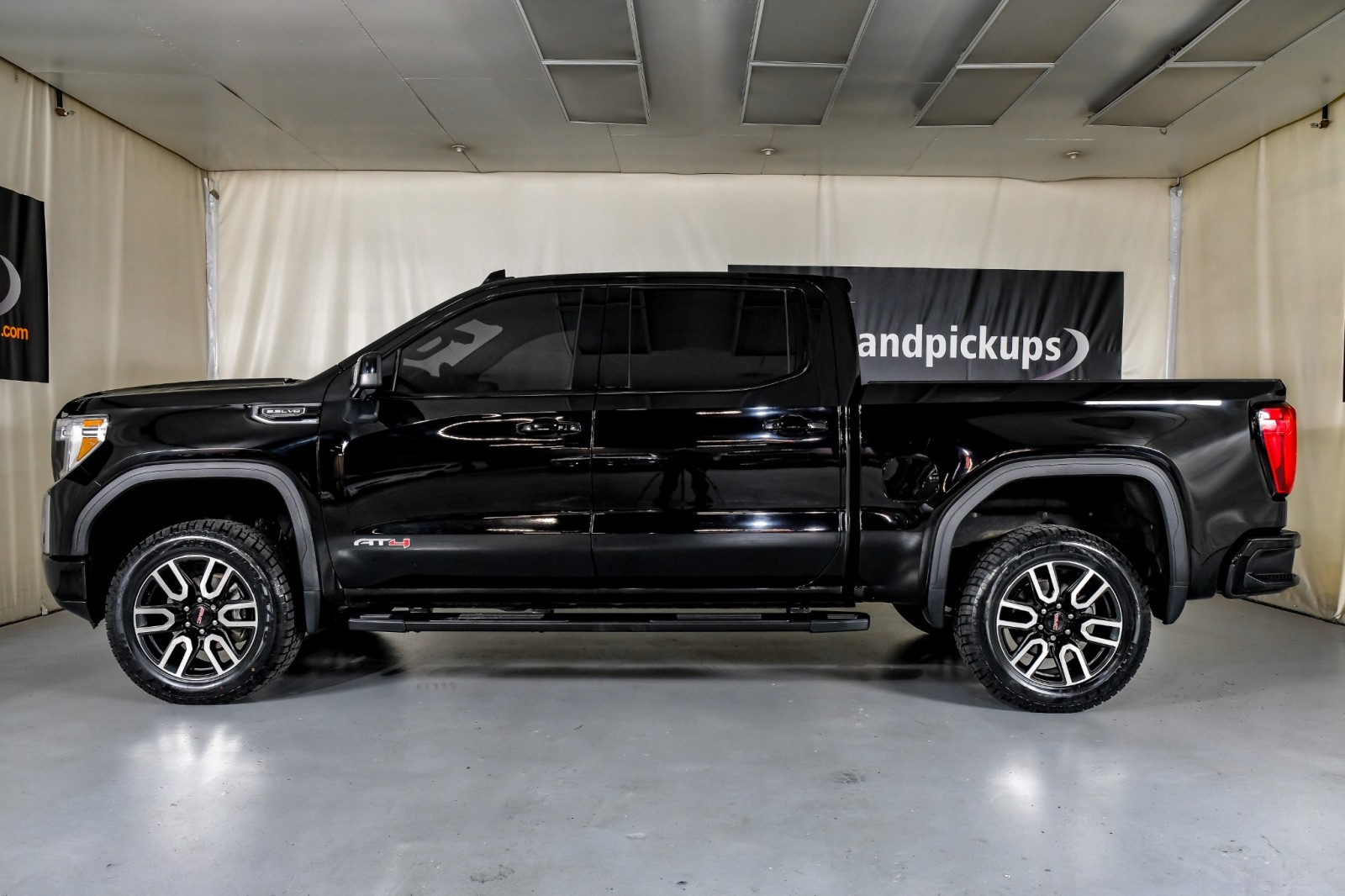 2020 GMC Sierra 1500 AT4 11