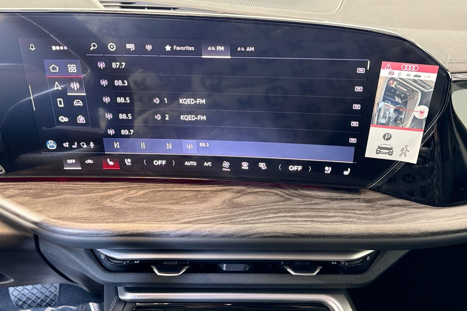 New 2025 Glacier White Metallic Audi Premium Plus 2.0 TFSI quattro image 13