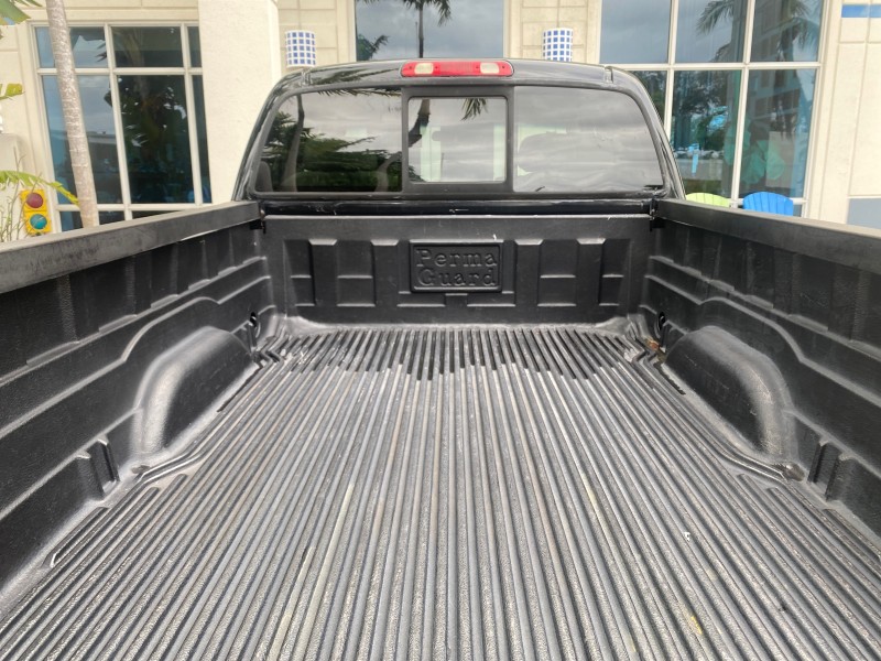 2004 Toyota Tundra SR5 1 OWNER 4WD XTRA CAB STEP SIDE in , 