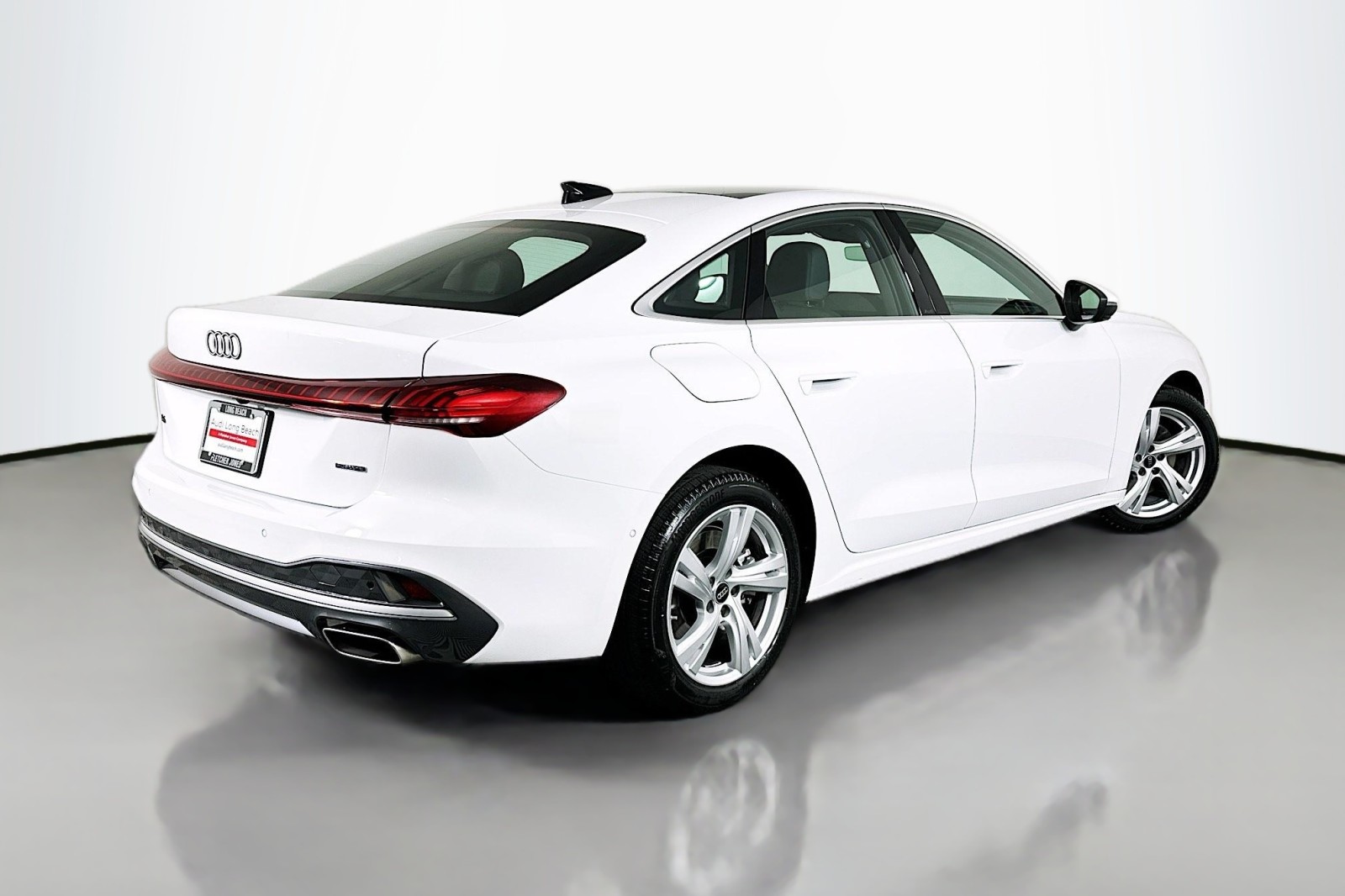 Used 2025 Arkona White Audi Premium image 14