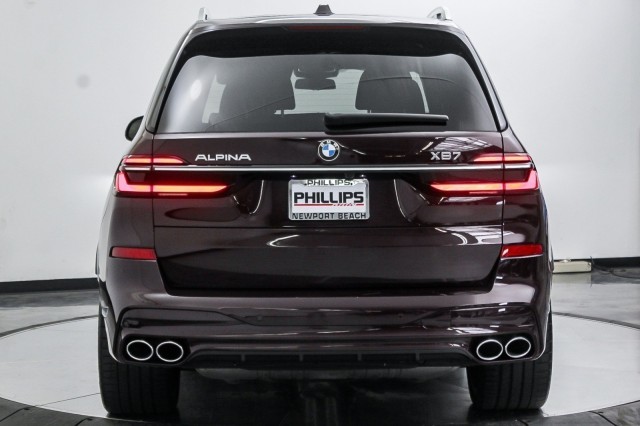 2024 BMW X7 ALPINA XB7 4