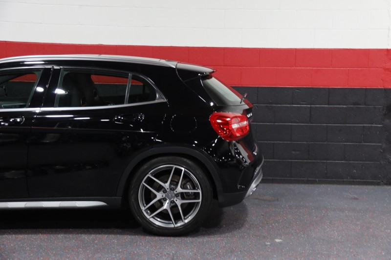 2015 Mercedes-Benz GLA45 AMG 4-Matic 4dr Suv in , 