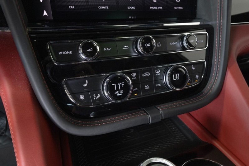 2022 Bentley Bentayga Bentayga S ($242,125 MSRP) *ONLY 13,000 MILES* *FULL PPF* in , 