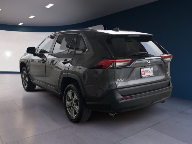 2023 Toyota RAV4 XLE 3